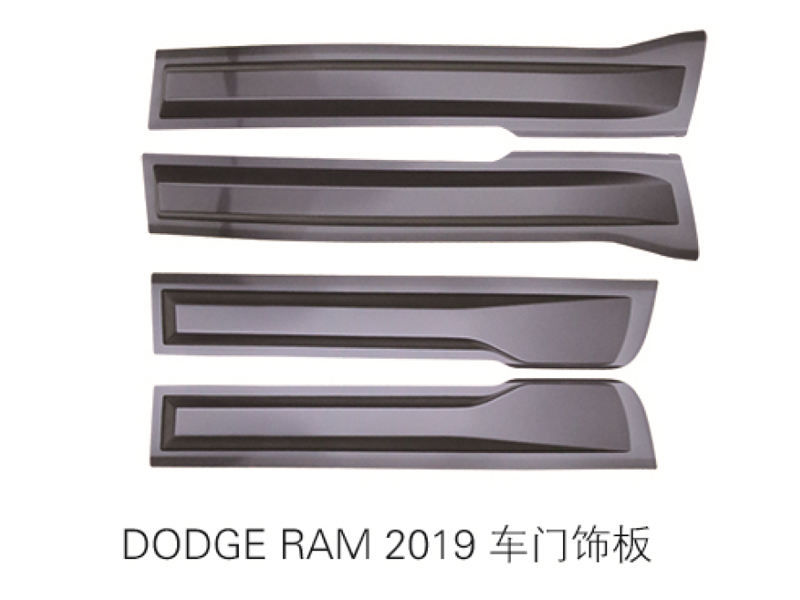 Dodge RAM 2019+ 车门饰板